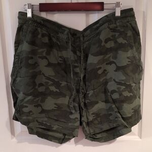 Old Navy Green Cargo Shorts with Camouflage Pattern